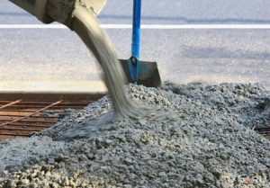 Почему цементный бетон так популярен?