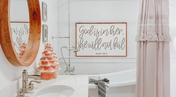 6 неожиданных идей для новогоднего декора ванной комнаты | ivd.ru