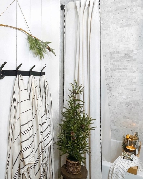 6 неожиданных идей для новогоднего декора ванной комнаты | ivd.ru