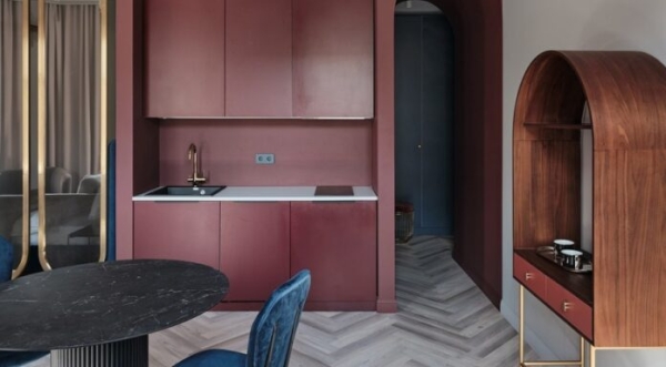 Из одной квартиры — две: как дизайнеры оформили интерьер в Санкт-Петербурге в бывшем доходном доме 1870 года | ivd.ru