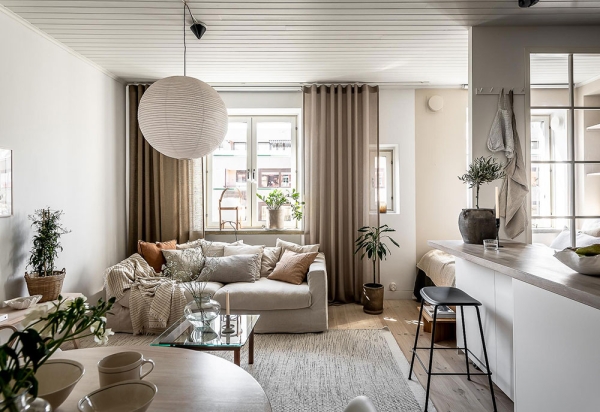 Компактное зонирование небольшой, но светлой квартиры в Гётеборге (37 кв. м)