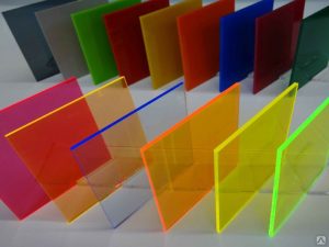 Монолитный поликарбонат: прочный и прозрачный материал для различных конструкций